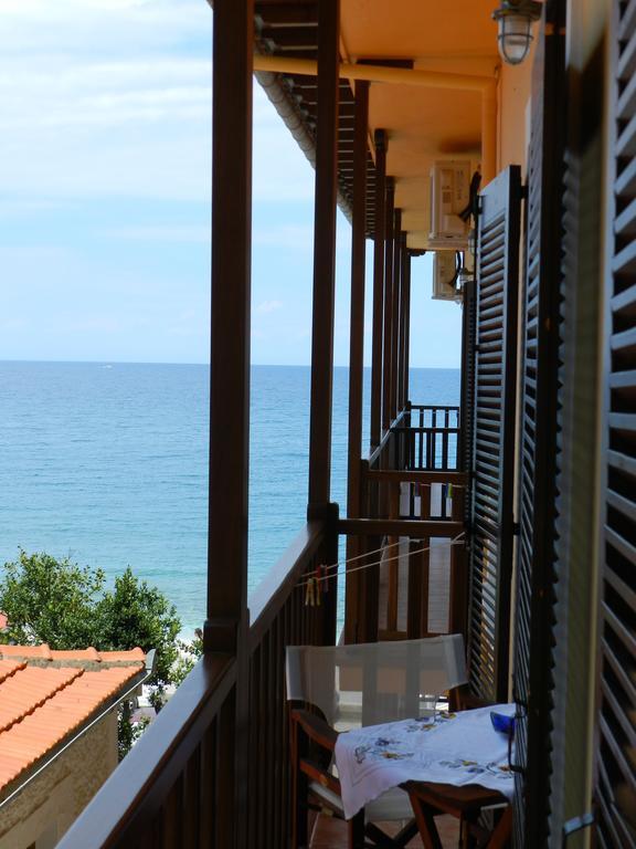 Amelia Beach Apartments Agios Ioannis  Esterno foto